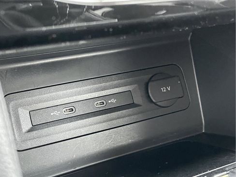 Used 2022 Volkswagen Atlas SE image 31