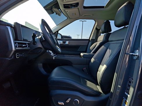 Certified 2025 Hyundai Santa Fe XRT image 13