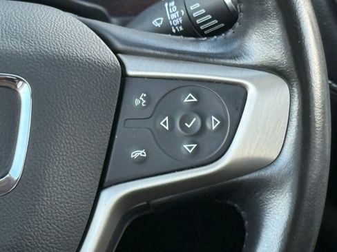 Used 2020 GMC Acadia Denali w/ Trailering Package image 32