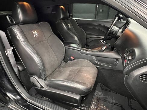 Used 2022 Dodge Challenger R/T Scat Pack RWD image 7