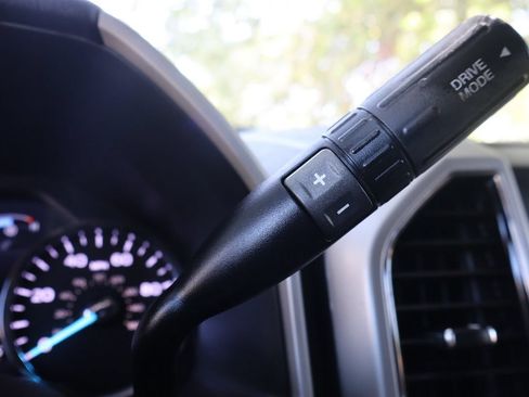 Used 2020 Ford F250 Lariat AWD/4WD image 32