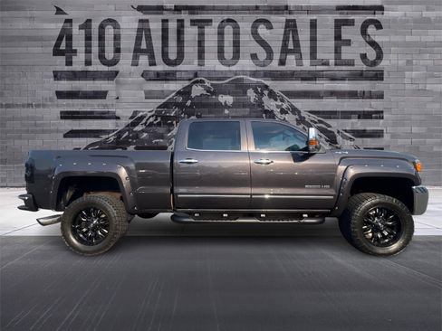 Used 2016 GMC Sierra 2500 SLT w/ Duramax Plus Package image 2