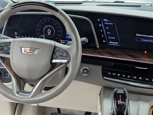 Used 2024 Cadillac Escalade Sport Platinum w/ LPO, ONYX Package AWD/4WD image 11