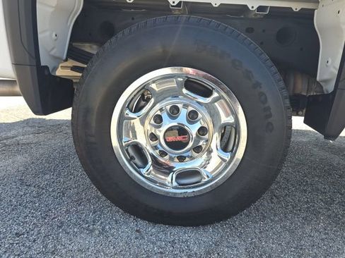 Used 2022 GMC Sierra 2500 Pro w/ Convenience Package image 12