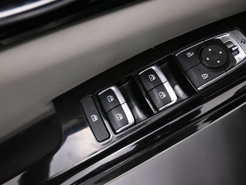 Used 2024 Kia Carnival SX Prestige FWD image 13