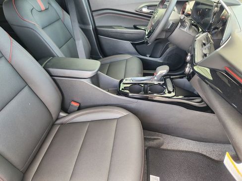 New 2026 Chevrolet Trax RS w/ Driver Confidence Package FWD image 10