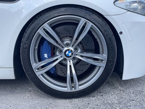 Used 2013 BMW M5 RWD image 42