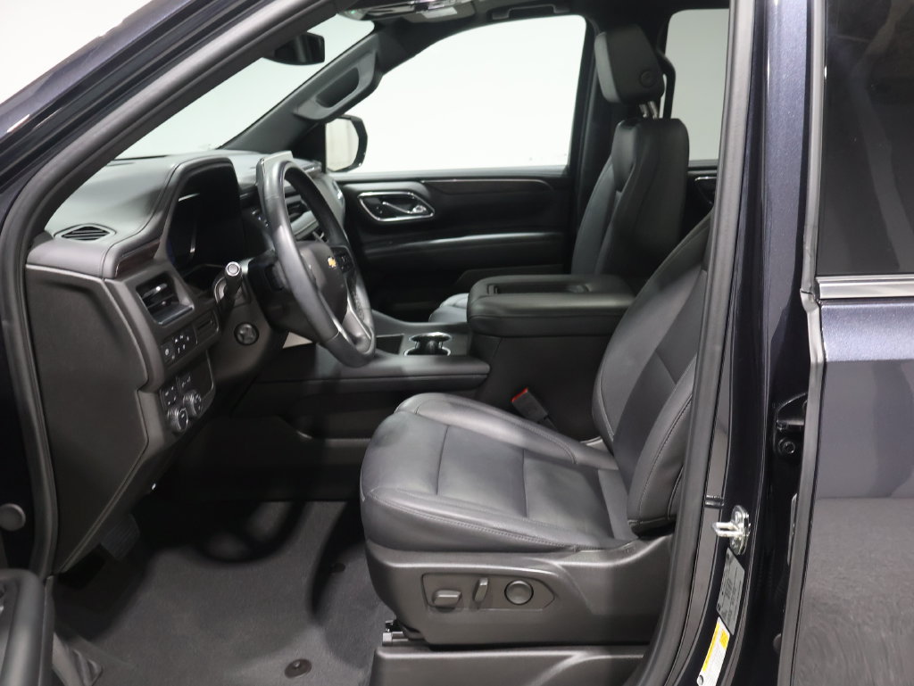 Used 2023 Chevrolet Tahoe LT w/ LT Signature Plus Package AWD/4WD image 13
