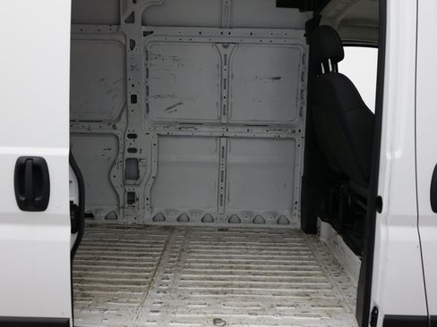 Used 2023 RAM ProMaster 2500 FWD image 25
