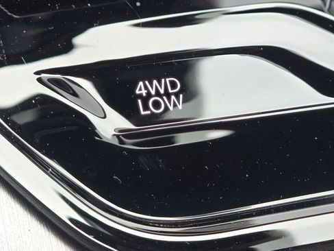 New 2026 Jeep Grand Wagoneer L Limited AWD/4WD image 22