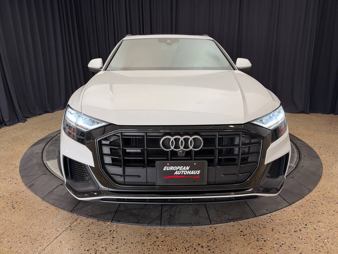Used 2020 Audi Q8 Premium Plus w/ Premium Plus Package AWD/4WD image 9