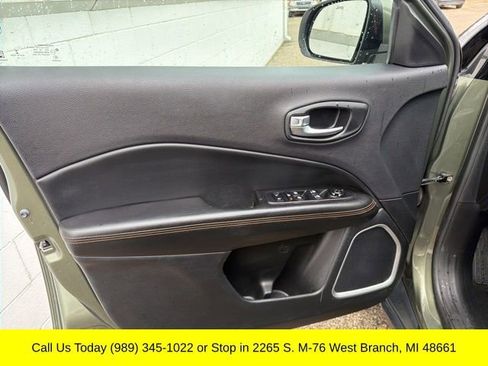 Used 2018 Jeep Compass Limited image 27