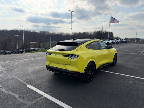 Certified 2025 Ford Mustang Mach-E GT AWD/4WD image 6