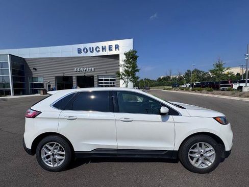 Certified 2024 Ford Edge SEL w/ Convenience Package AWD/4WD image 5
