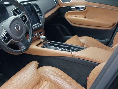 Used 2018 Volvo XC90 T6 Inscription w/ Convenience Package AWD/4WD image 7