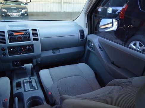 Used 2008 Nissan Frontier SE w/ SE Value Truck Pkg image 29