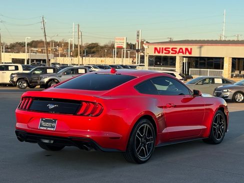 Used 2022 Ford Mustang Premium image 7