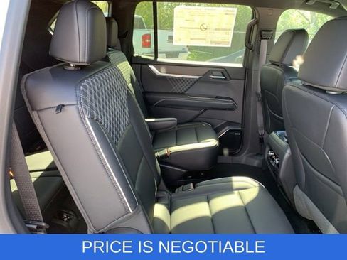 New 2025 GMC Acadia Denali w/ Super Cruise Package image 27