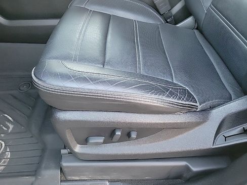 Used 2018 GMC Yukon Denali w/ Denali Ultimate Package image 10