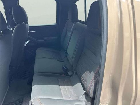 Used 2023 Nissan Frontier PRO-4X w/ Pro Convenience Package AWD/4WD image 7