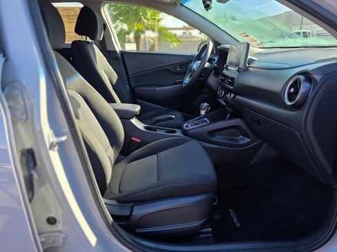 Certified 2022 Hyundai Kona SEL image 8