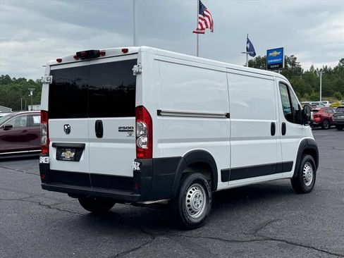 Used 2025 RAM ProMaster 2500 w/ U-Haul Equipment Group FWD image 3
