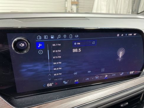 Used 2025 Chevrolet Tahoe LT image 30