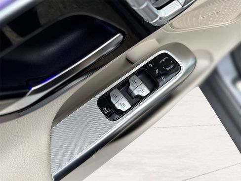 New 2026 Mercedes-Benz GLC 300 4MATIC image 13