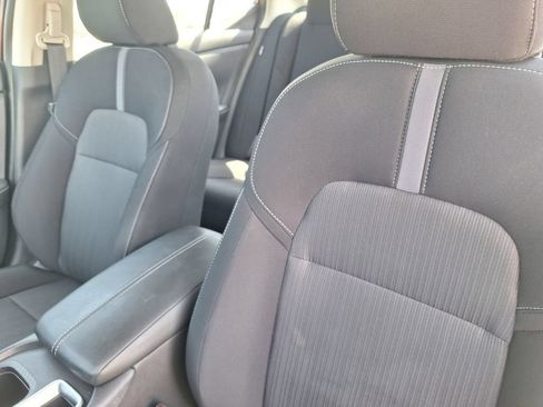 Used 2023 Nissan Sentra SV FWD image 18