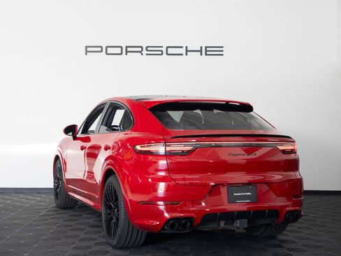 Certified 2023 Porsche Cayenne GTS AWD/4WD image 3