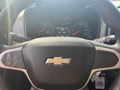 Used 2016 Chevrolet Colorado W/T w/ WT Convenience Package AWD/4WD image 14