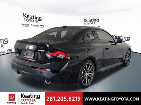 Used 2024 BMW 230i Coupe w/ Convenience Package RWD image 5