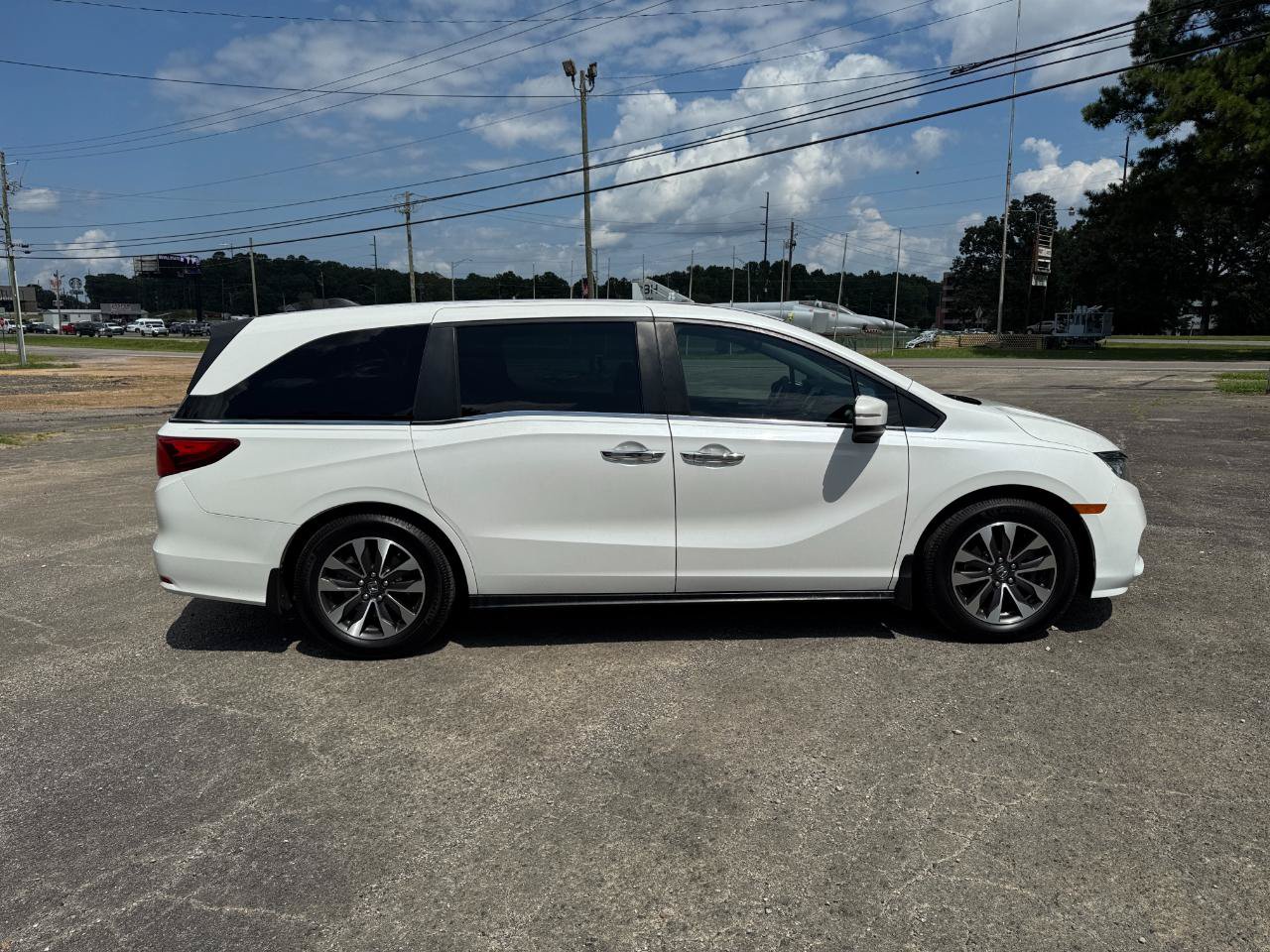 Used 2022 Honda Odyssey EX-L image 2