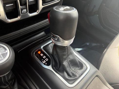 Used 2024 Jeep Wrangler Unlimited Sahara w/ Technology Group AWD/4WD image 26