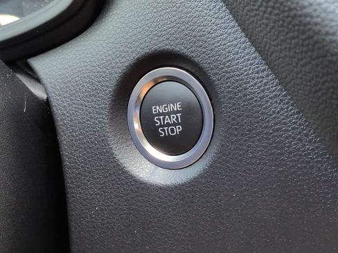 Used 2026 Toyota Corolla SE FWD image 25