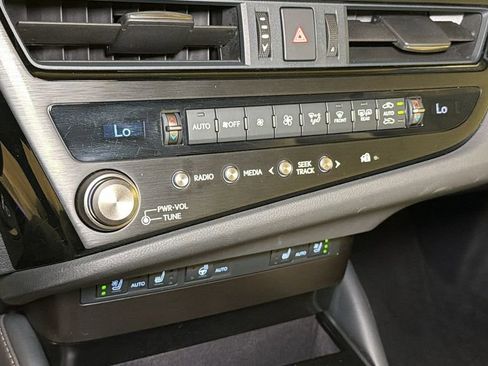 Certified 2025 Lexus ES 300h w/ Premium Package FWD image 25