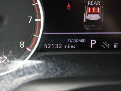Used 2024 Nissan Rogue SV FWD image 4