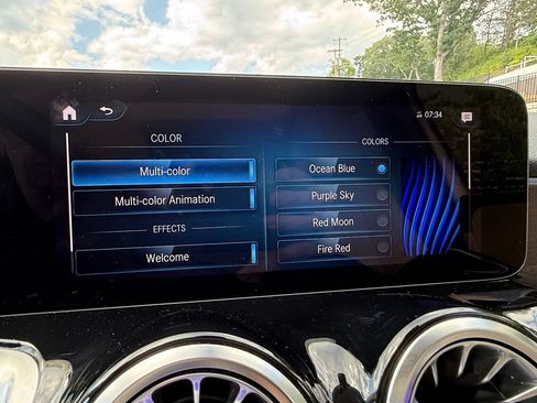 Used 2023 Mercedes-Benz GLB 250 4MATIC image 38