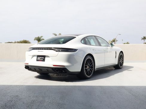 Certified 2023 Porsche Panamera Platinum Edition RWD image 9