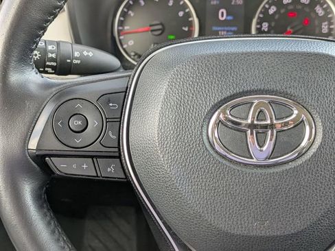 Used 2021 Toyota RAV4 XLE w/ XLE Grade Weather Package image 18