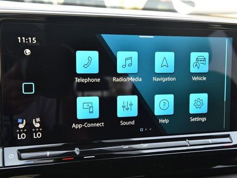 Used 2025 Volkswagen Atlas Cross Sport SE FWD image 14