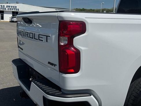 Used 2023 Chevrolet Silverado 1500 RST w/ Z71 Off-Road Package AWD/4WD image 12