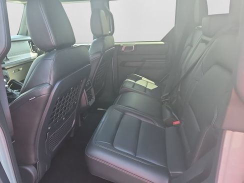 New 2026 Ford Bronco Badlands AWD/4WD image 9