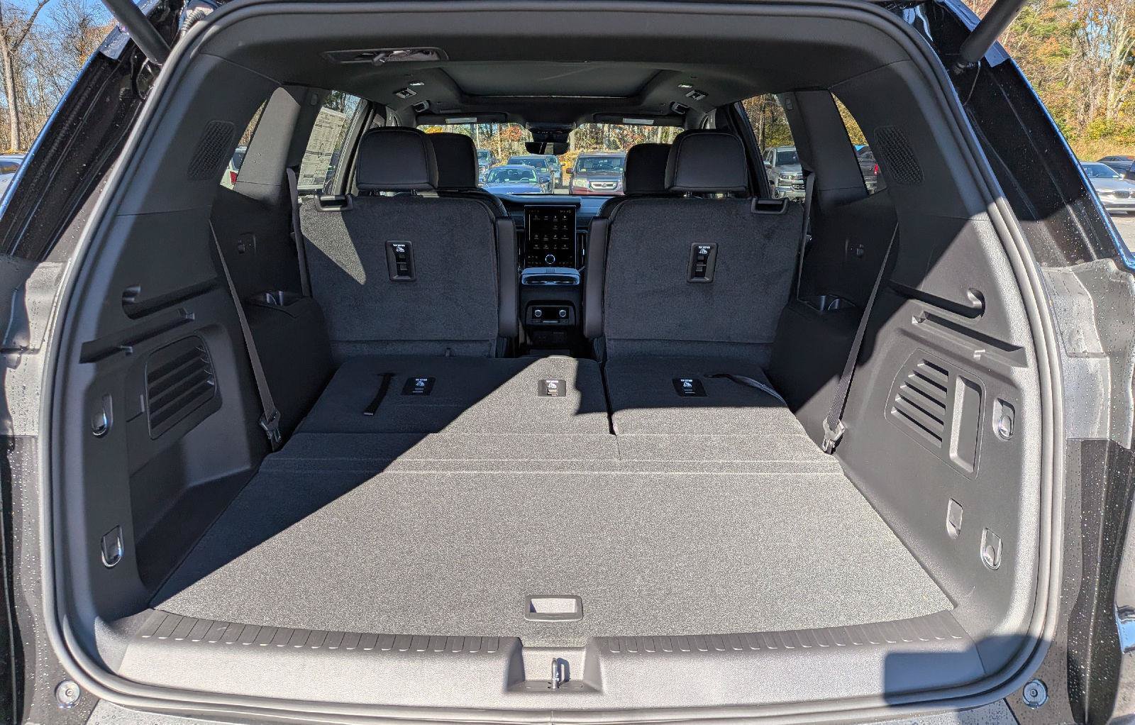 New 2027 GMC Acadia AT4 w/ Luxury Package AWD/4WD image 10
