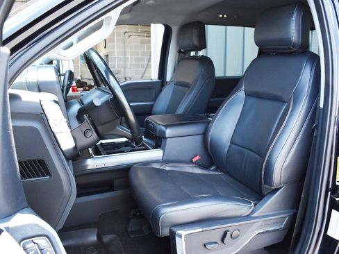 Used 2023 Ford F250 Lariat w/ Lariat Ultimate Package AWD/4WD image 5