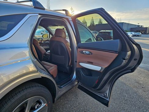 New 2026 Genesis GV70 2.5T Advanced image 26