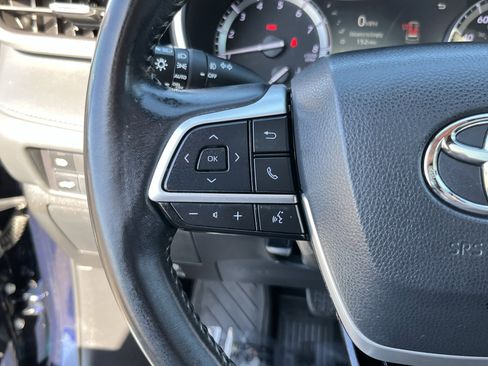 Used 2022 Toyota Highlander XSE image 21