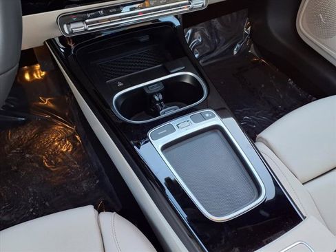 Used 2025 Mercedes-Benz CLA 250 image 7