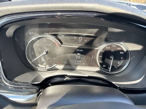 Used 2024 Cadillac XT6 Luxury AWD/4WD image 21