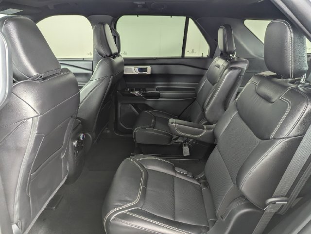Used 2023 Ford Explorer ST w/ Technology Package AWD/4WD image 16
